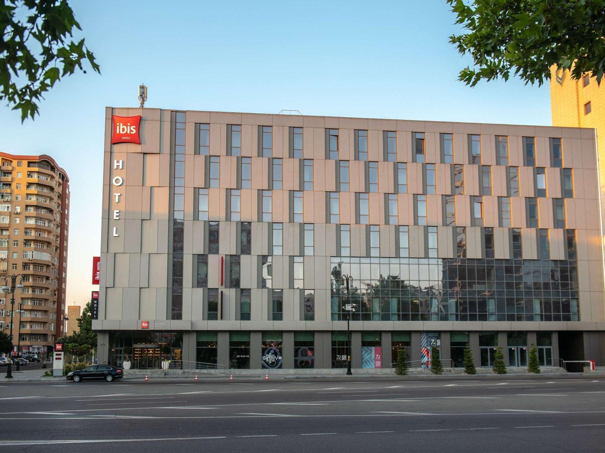 Ibis Baku City Esterno foto