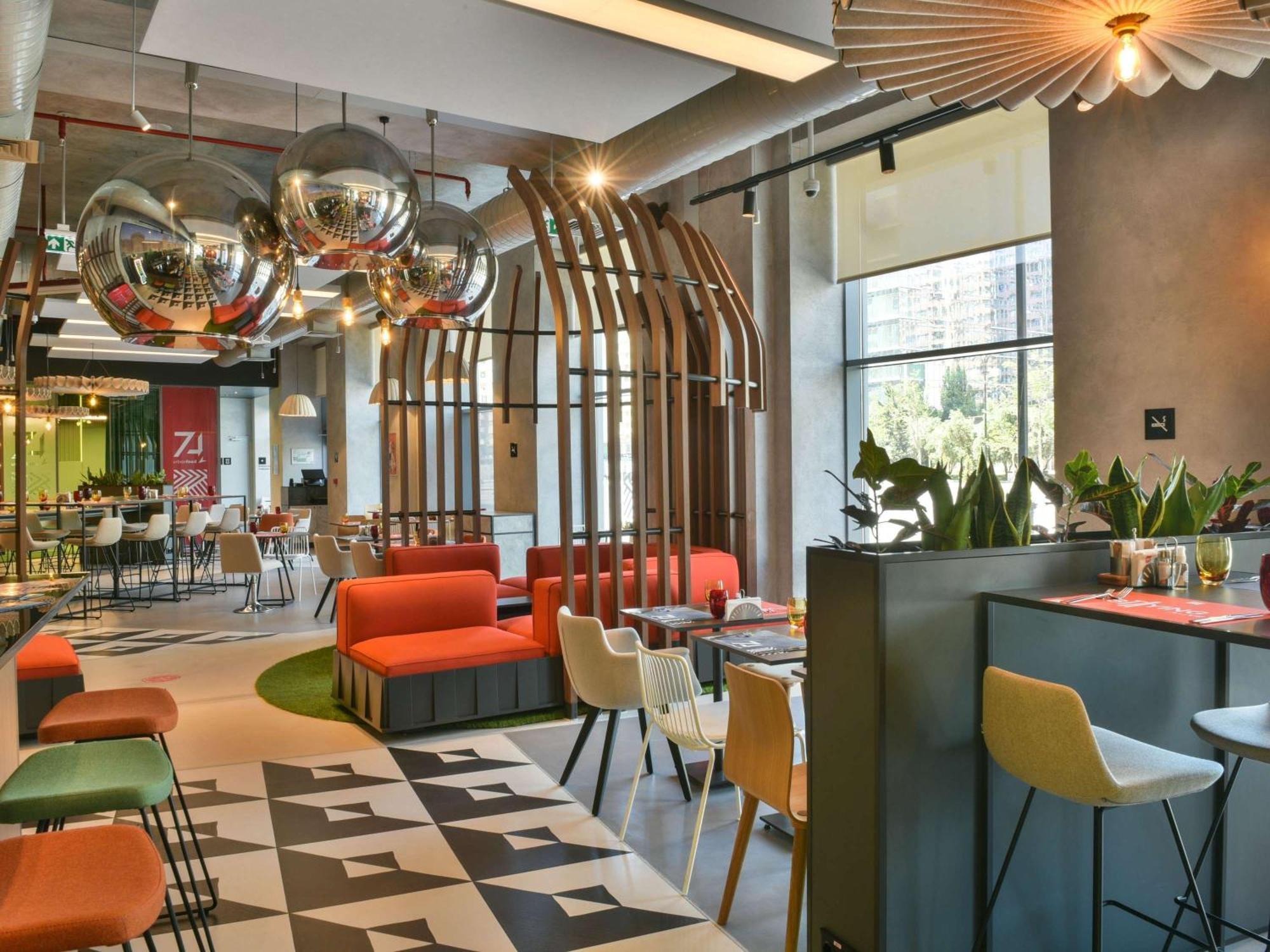 Ibis Baku City Esterno foto