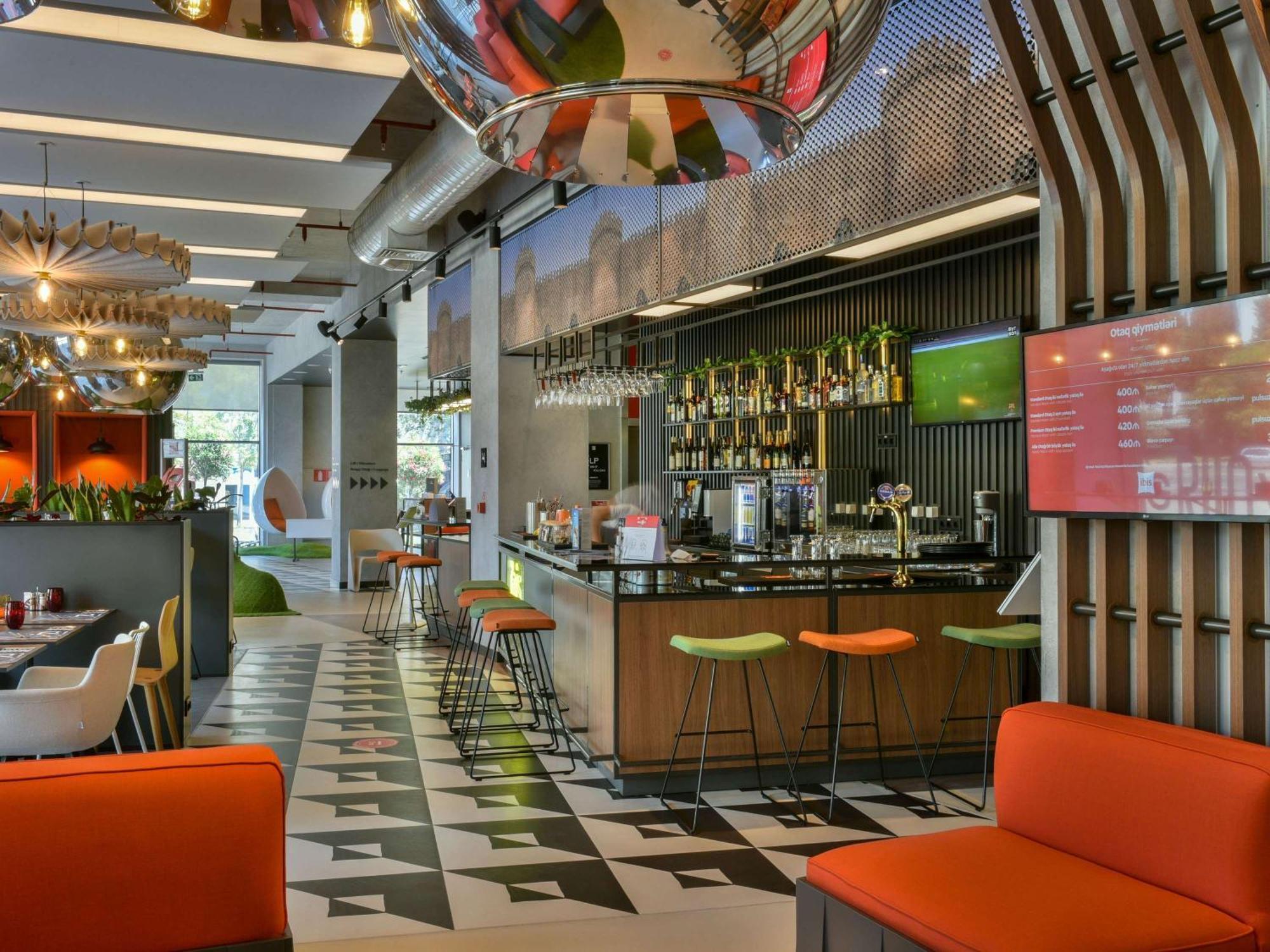Ibis Baku City Esterno foto