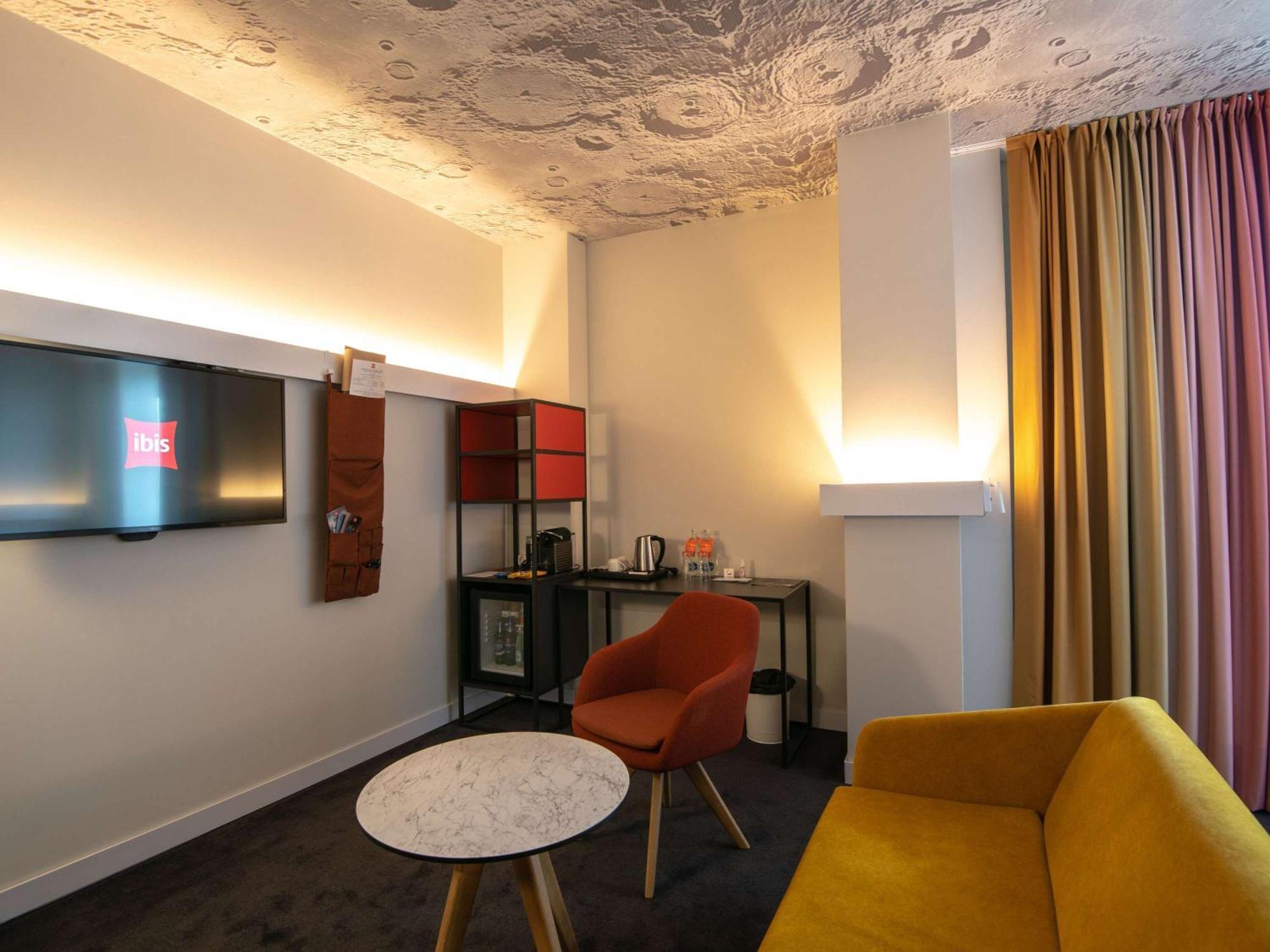 Ibis Baku City Esterno foto